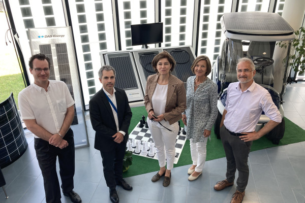 Grüner Besuch bei österreichischem Photovoltaik-Hersteller DAS Energy Grüner Besuch bei österreichischem Photovoltaik-Hersteller DAS Energy